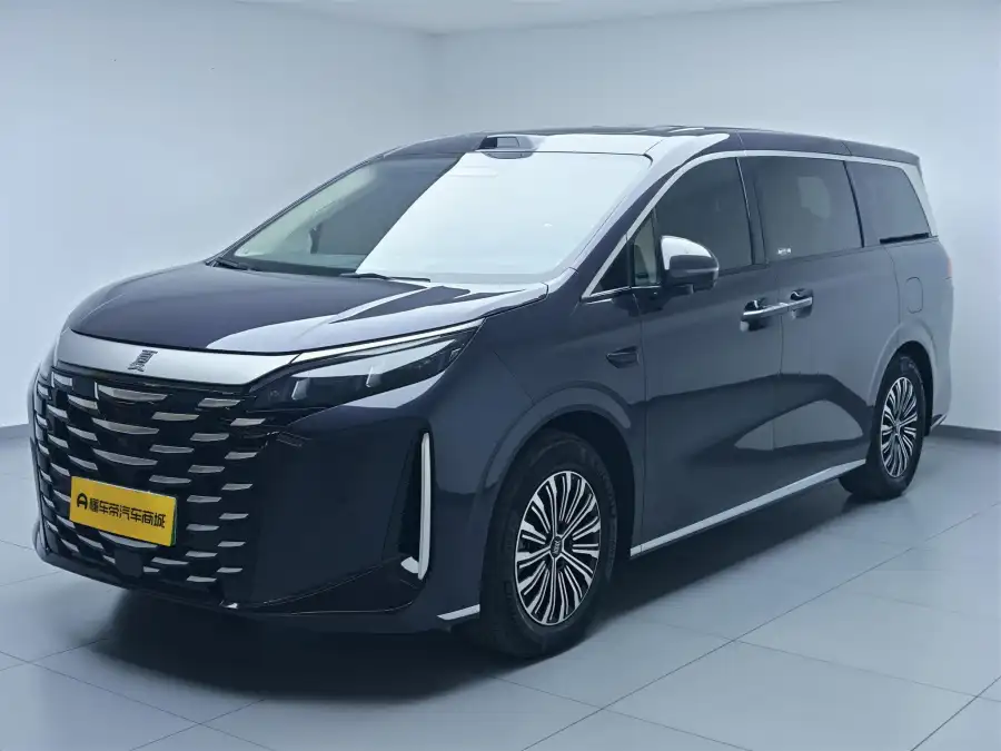 BYD Xia DM-i 218KM