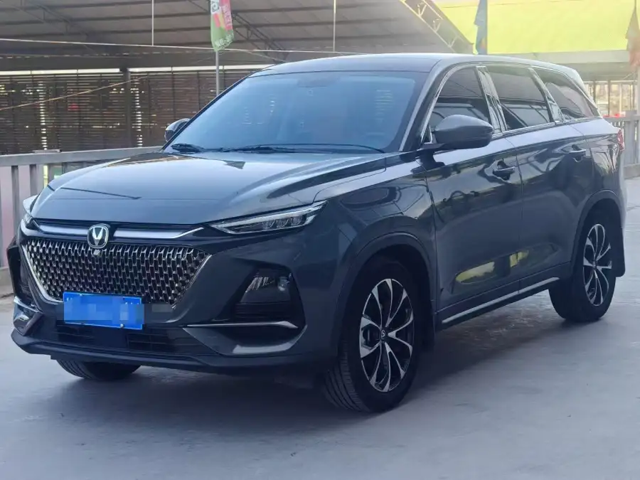 Changan X7 PLUS 1.5T DCT Premium 7 мест