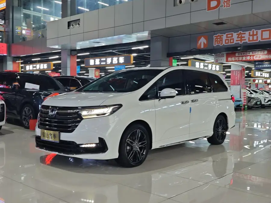 Honda Odyssey 2.0L ·