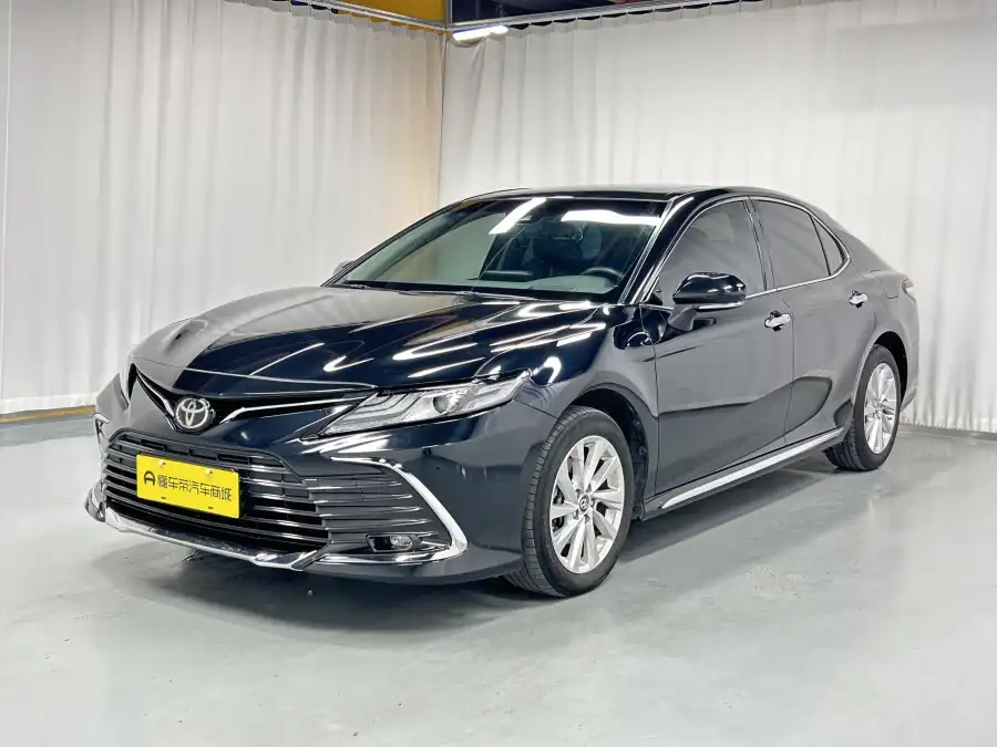 Toyota Camry 2.0G Luxury