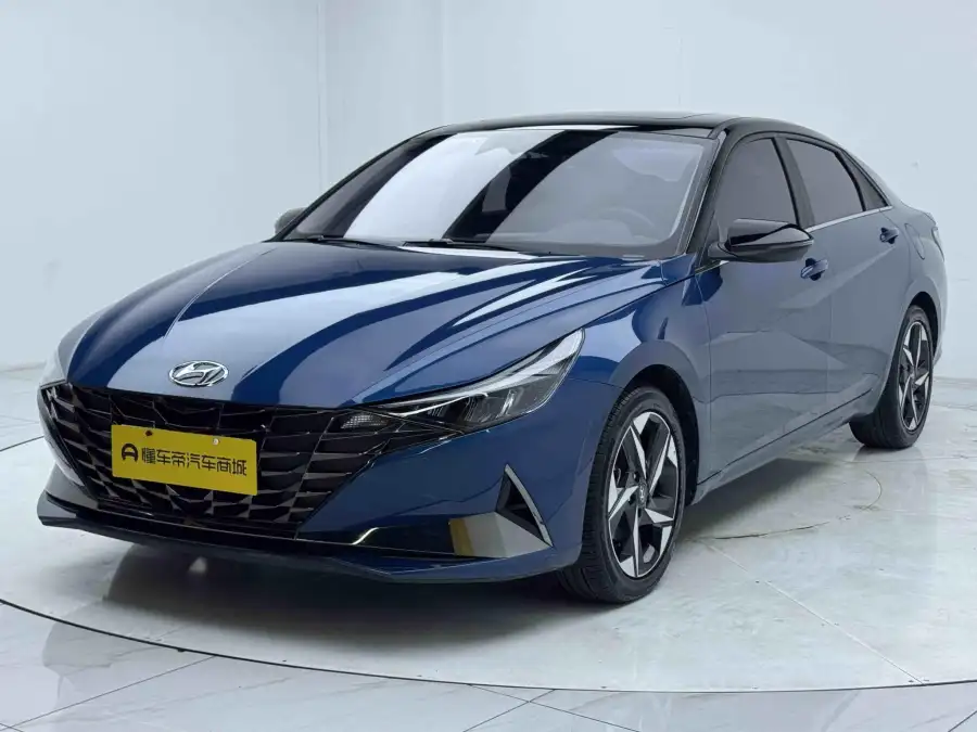 Hyundai Elantra 1.5L CVT LUX Premium
