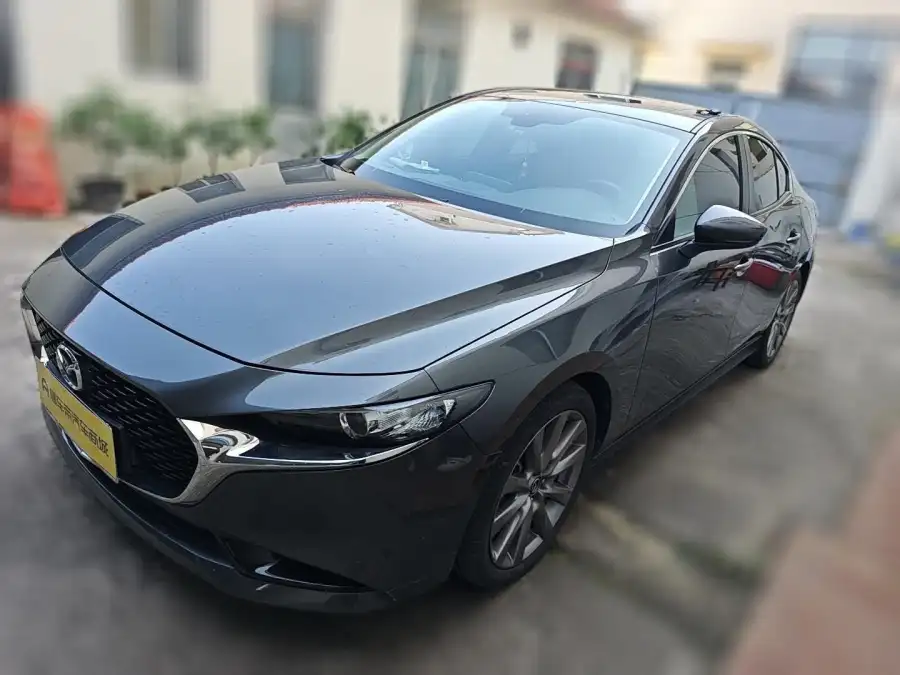 Mazda 3 Axela 2.0L