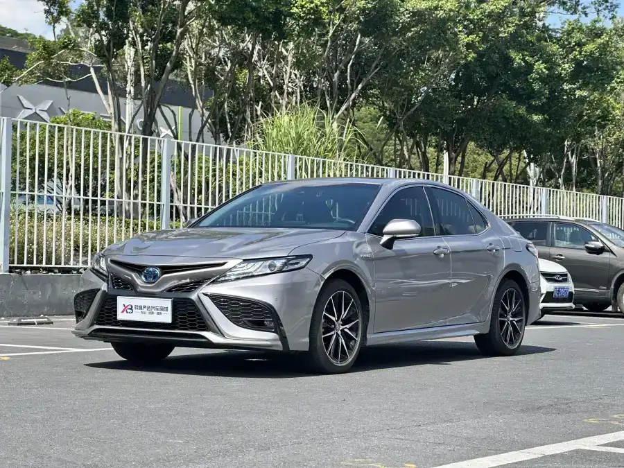 Toyota Camry 2.5HS