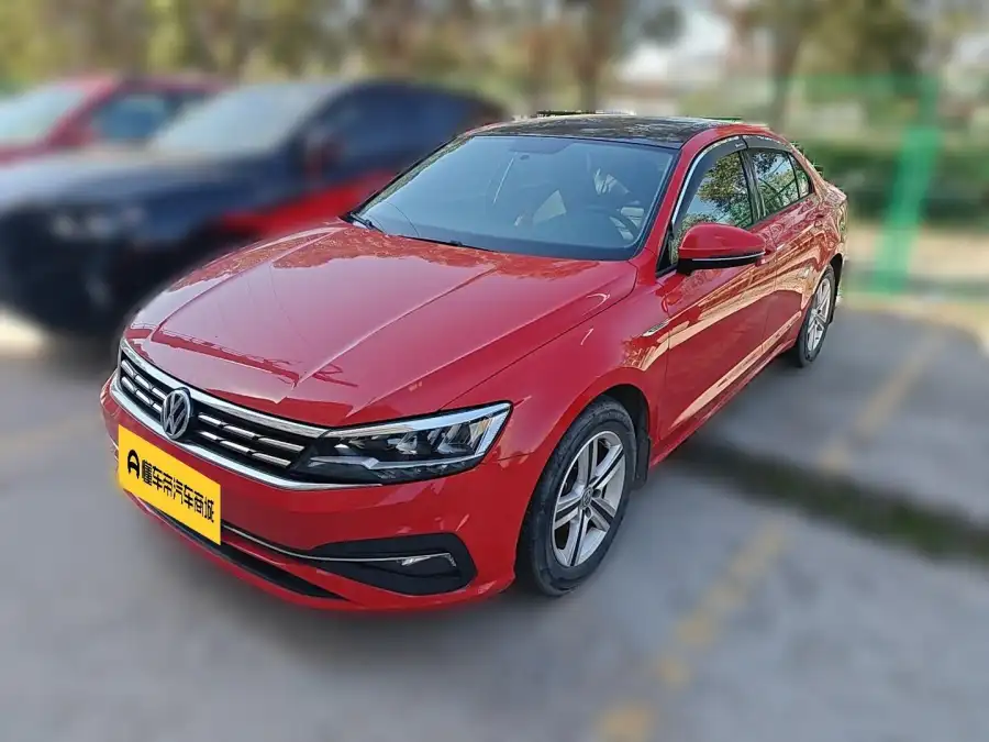 Volkswagen Lamando 230TSI DSG