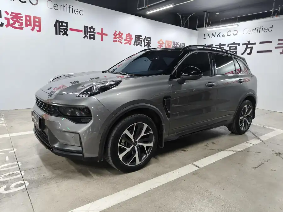 Lynk & Co 01 2.0TD 4WD Halo