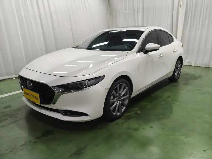 Mazda 3 Axela 2.0L