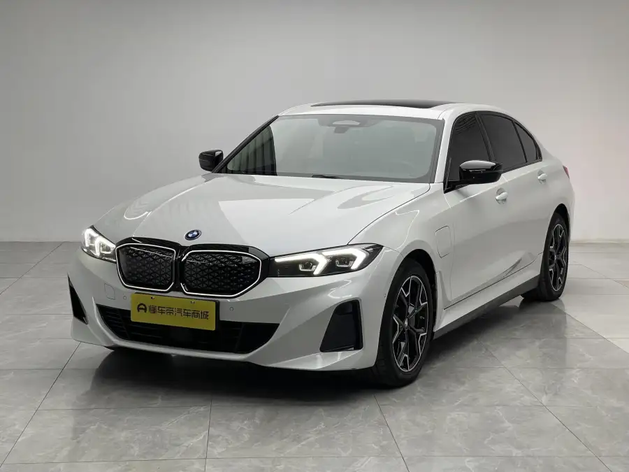 BMW i3 eDrive40L