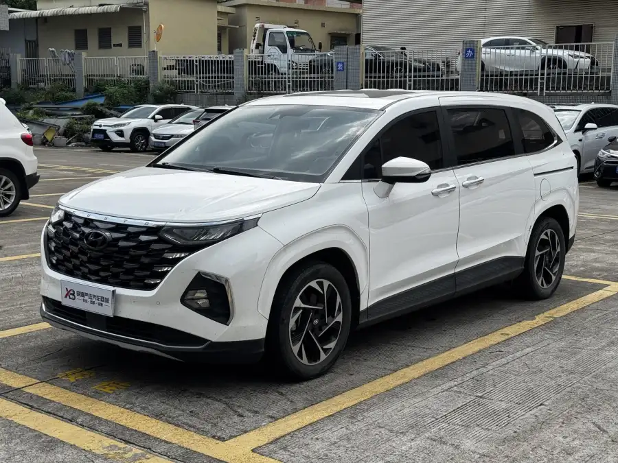 Hyundai Custo 380TGDi Premium LUX Premium