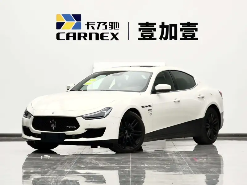 Maserati Ghibli 2.0T Operabianca
