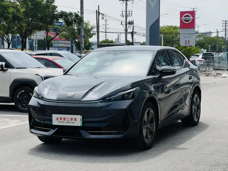 Volkswagen ID. UNYX 06 Pure