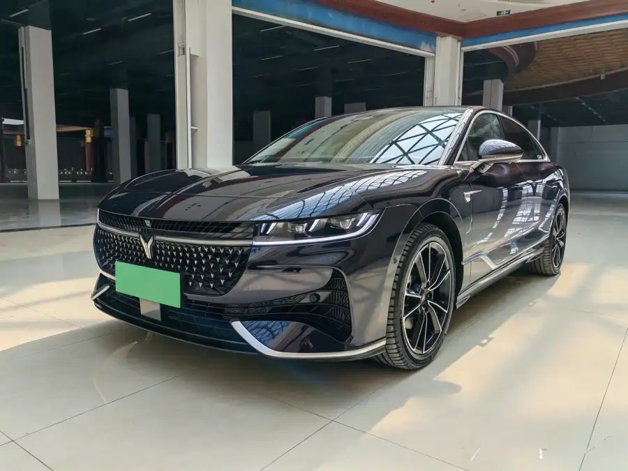 Voyah Passion PHEV Long Range 4WD Flagship