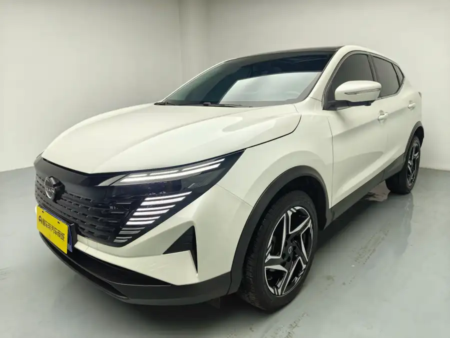 Nissan Qashqai 2.0L CVT XV+ Lead