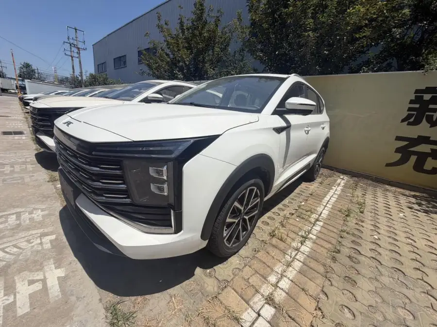 JAC Motors X8 PLUS