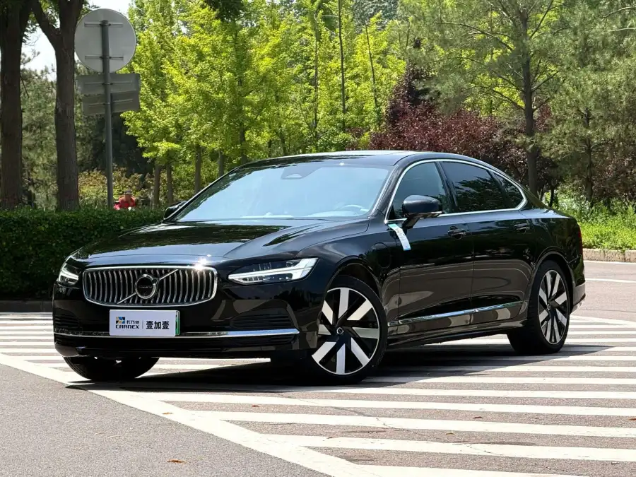 Volvo S90 PHEV T8 4WD Long Range Luxury