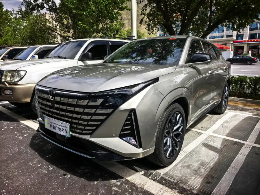 Changan UNI-Z PHEV iDD 125KM