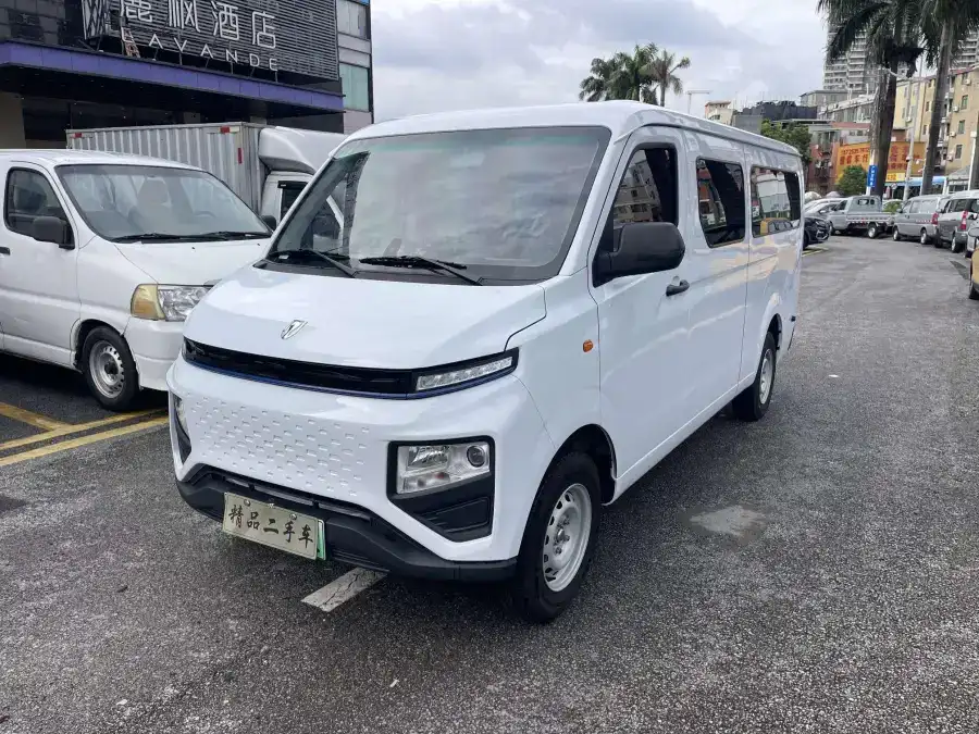 Jinbei Jiyun E6 6 мест