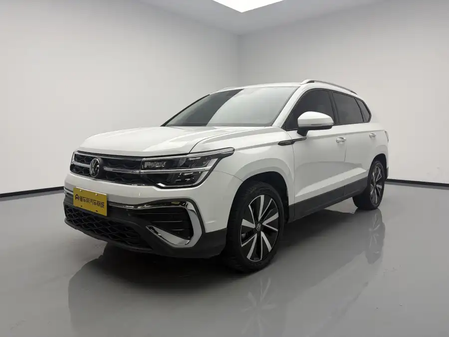 Volkswagen Tharu 300TSI 2WD