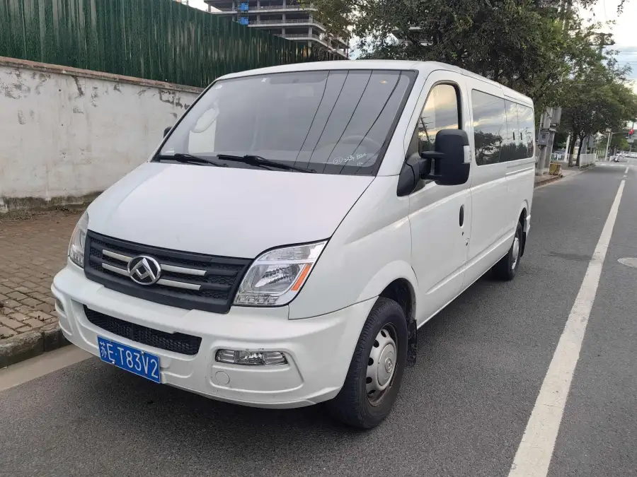 Maxus Xintu V80 2.0T AMT 6- 9 мест