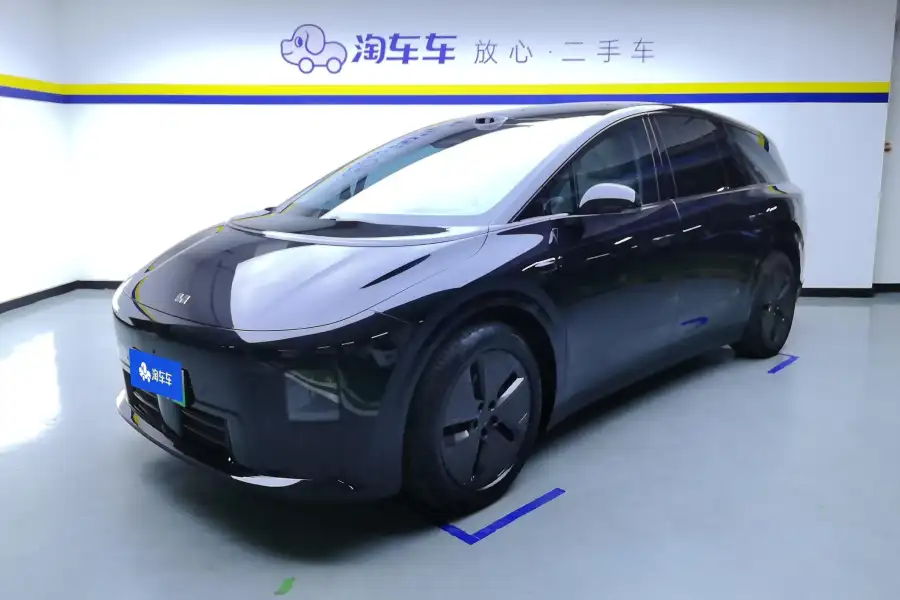 Li Auto i8 Standard