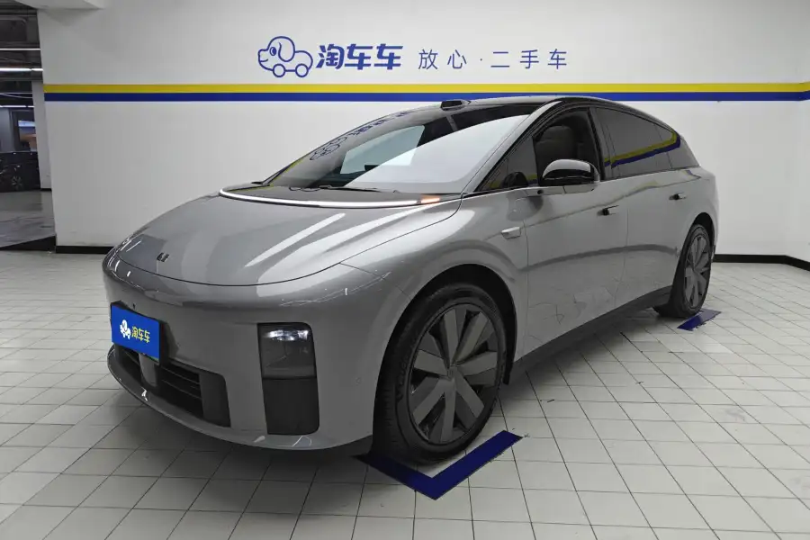 Li Auto i6 4WD Standard