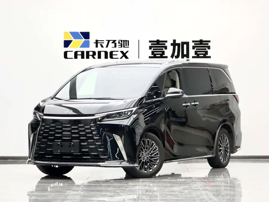 Lexus LM 500h DIRECT4 6 мест