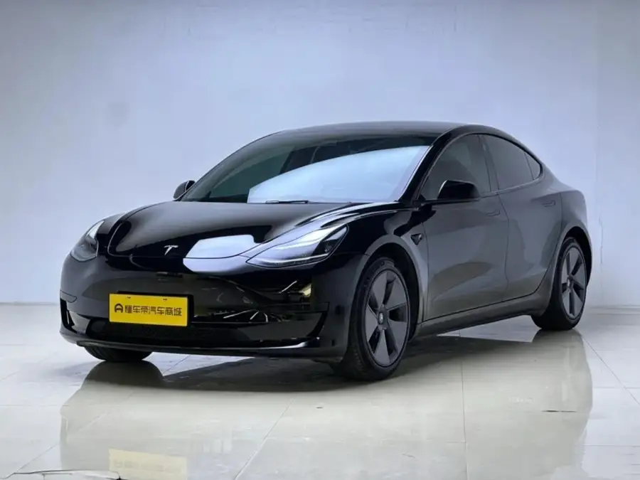 Tesla Model 3 RWD