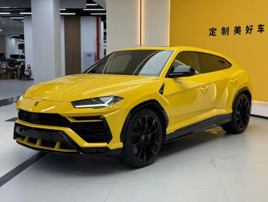 Lamborghini Urus 4.0T V8