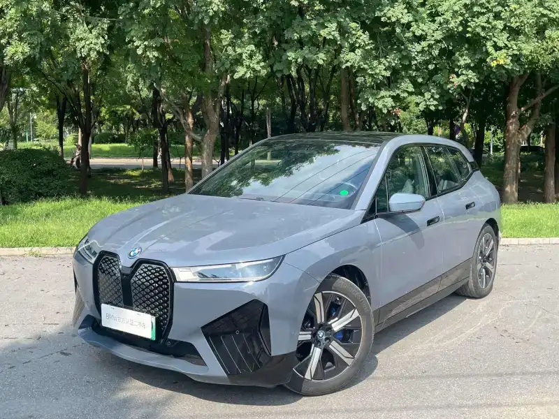 BMW iX xDrive50