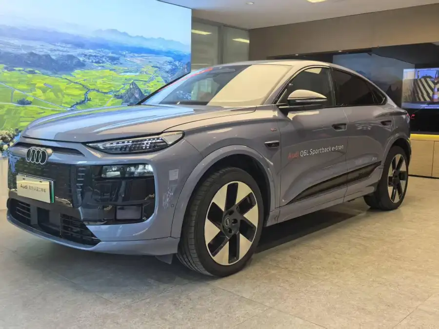 Audi Q6L Sportback e-tron
