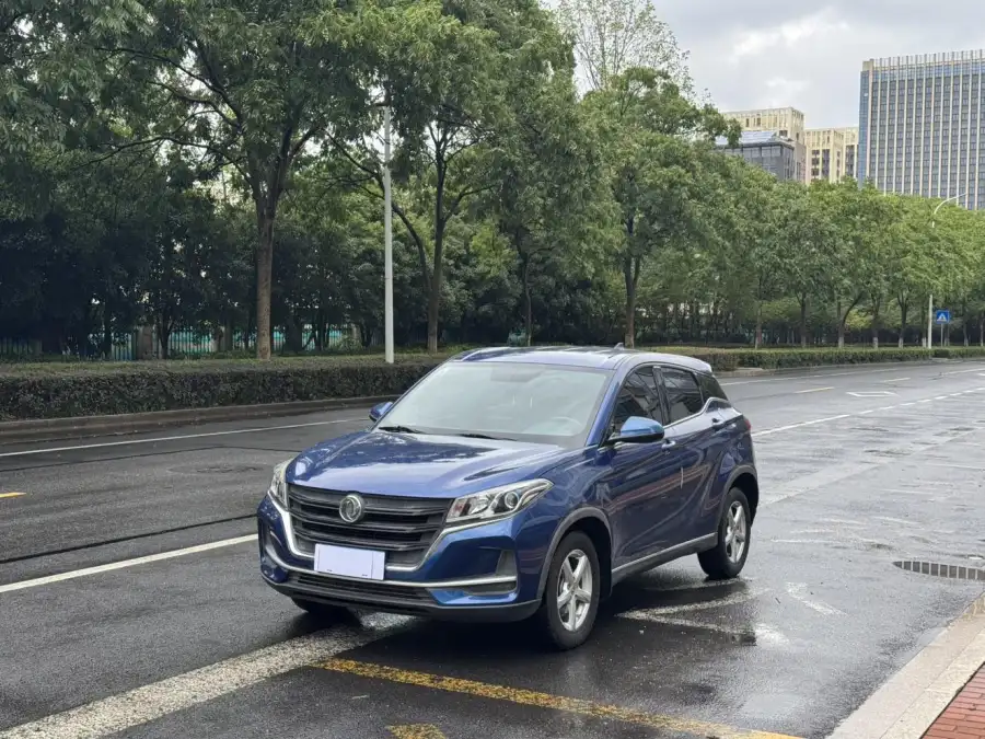 Dongfeng Fengon 500 1.5L