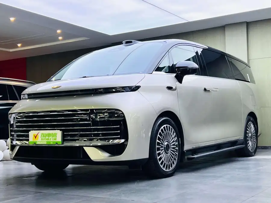 Geely Galaxy V900