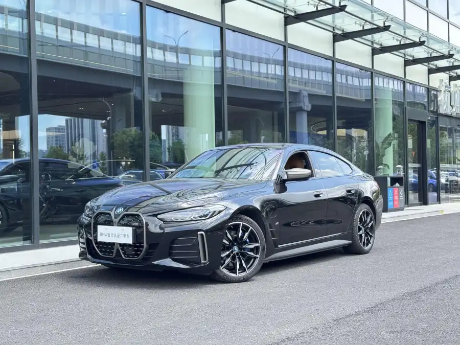 BMW i4 M50