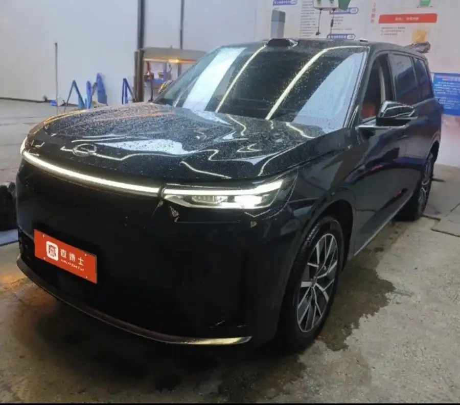 GAC Trumpchi Xiangwang S9 Ultra 6 мест