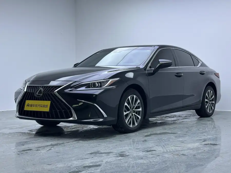 Lexus ES 200