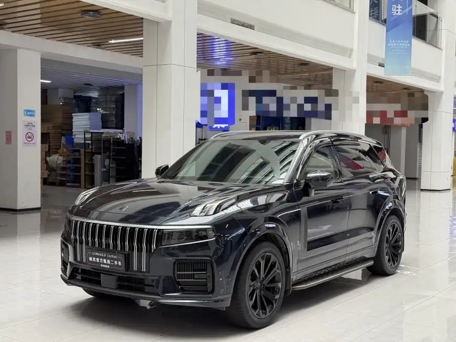 Lynk & Co 09 2.0T 4WD Sport