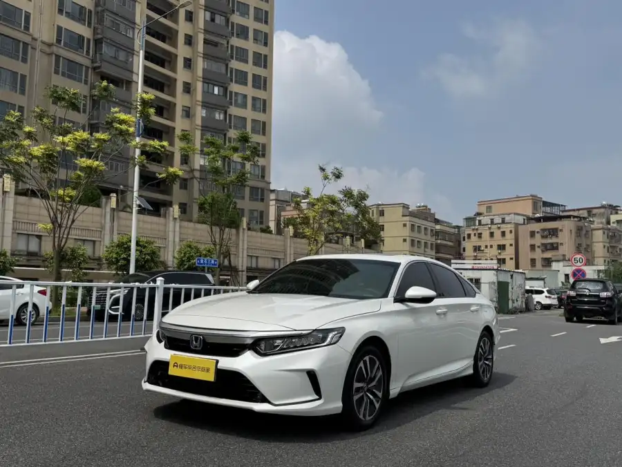 Honda Inspire · 2.0L