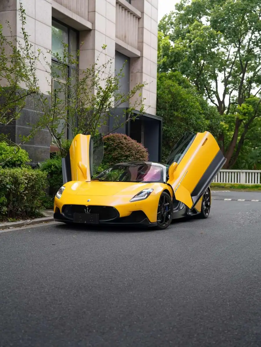 Maserati MC20 3.0T Standard
