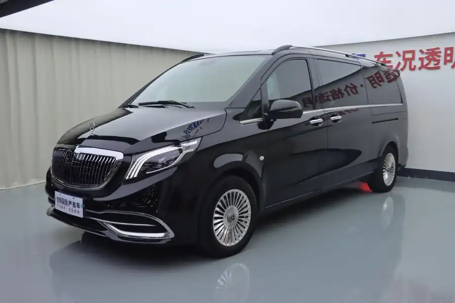 Mercedes-Benz Vito 2.0T 7 мест