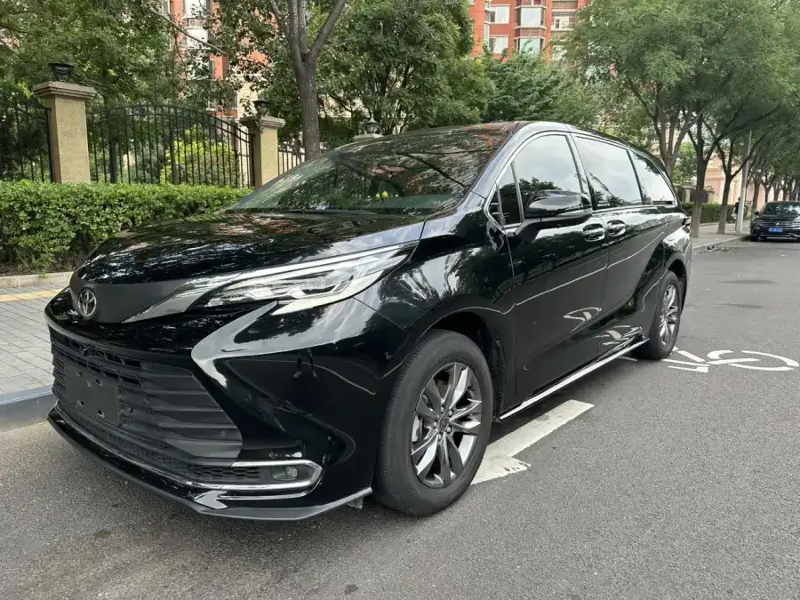 Toyota Sienna 2.5L Comfort