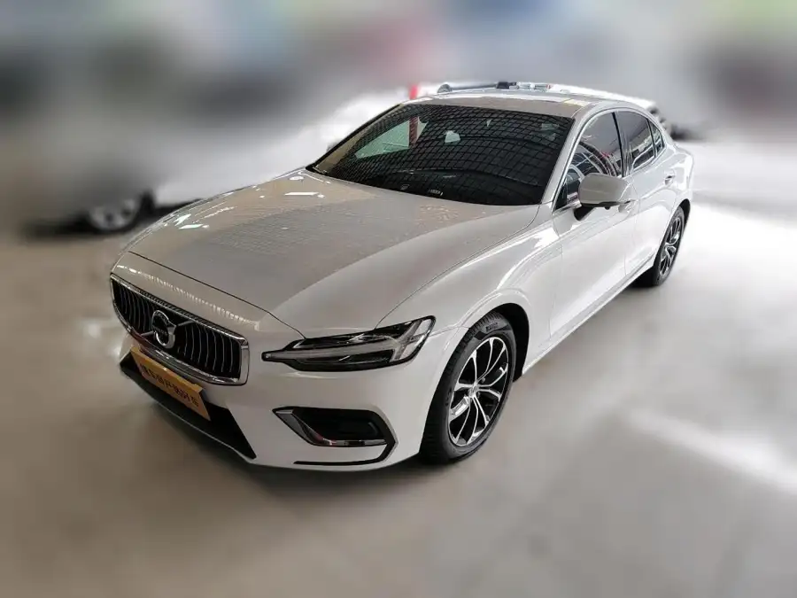 Volvo S60 B4 Luxury