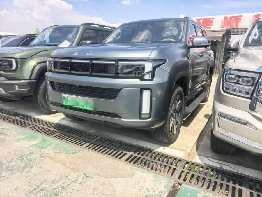 BAIC BJ BJ60 EREV 5 мест
