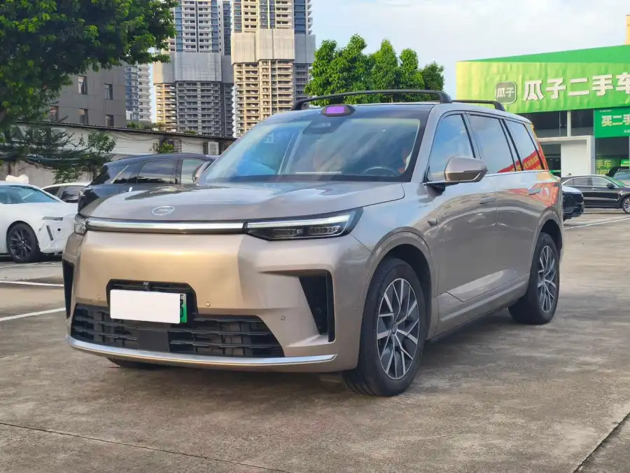 GAC Trumpchi Xiangwang S9 Ultra 6 мест