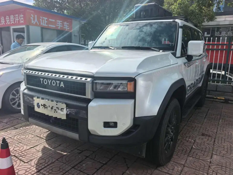 Toyota Prado 2.4T TX 5 мест