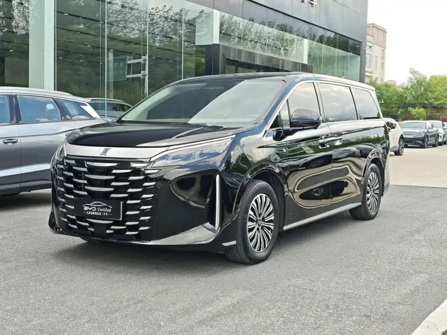 BYD Xia DM-i 180KM