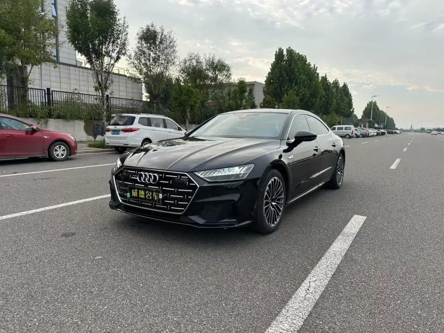 Audi A7L 45 TFSI quattro S-line