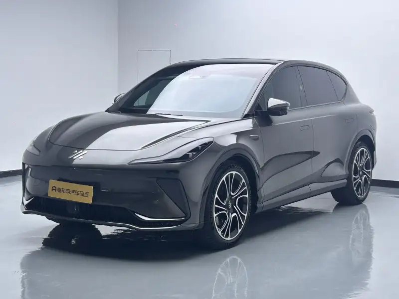 IM Motors LS7 Lux 4WD