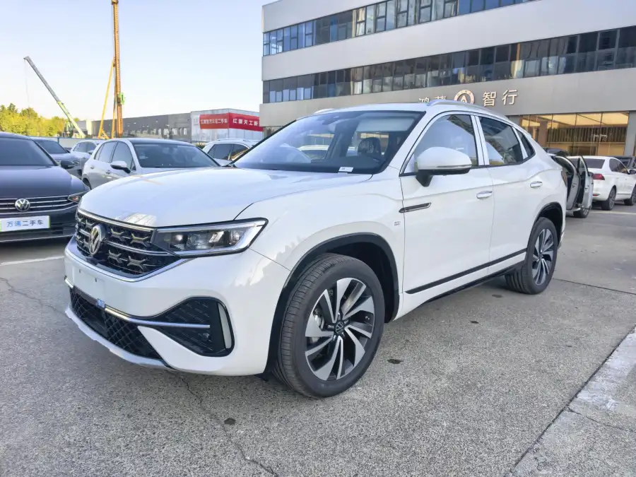 Volkswagen Tayron X 330TSI 2WD
