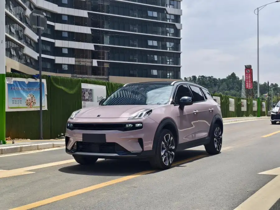 Lynk & Co 06 1.5T Shero