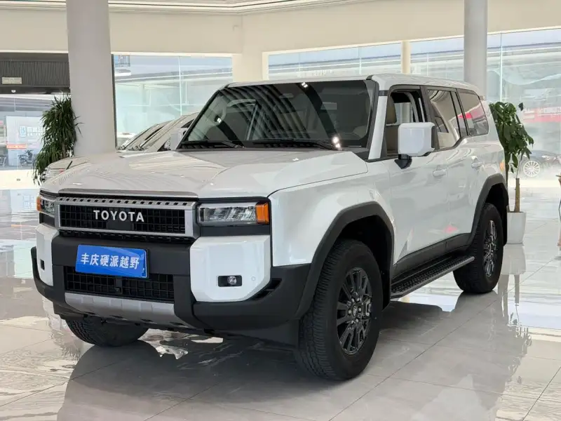 Toyota Prado 2.4T TX 6 мест