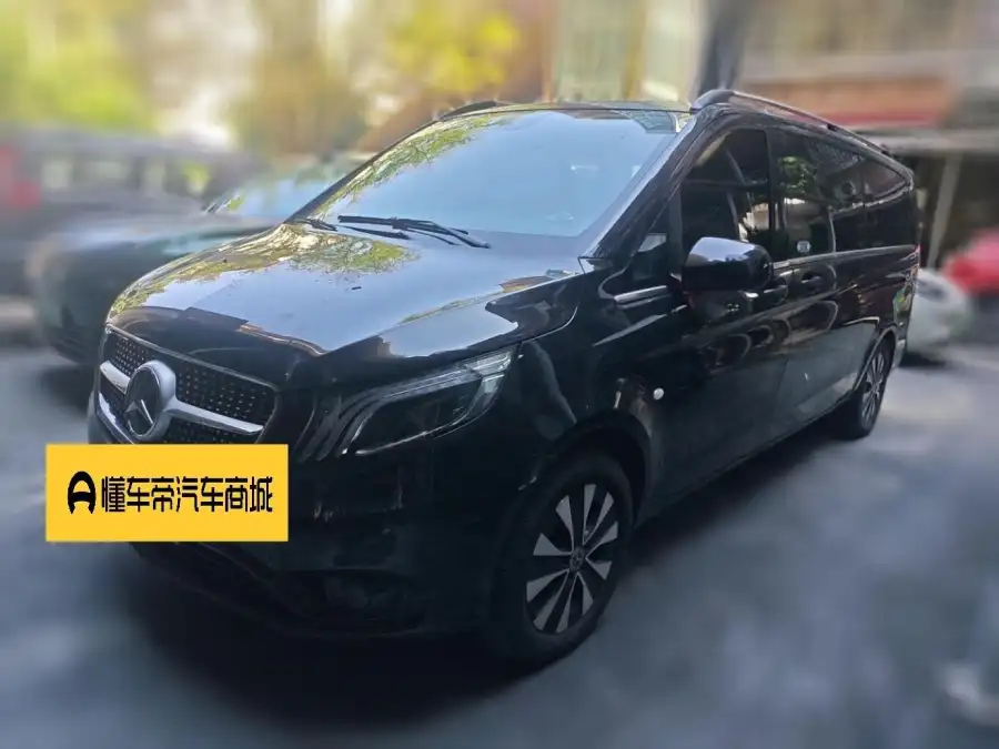 Mercedes-Benz Vito 2.0T 7 мест